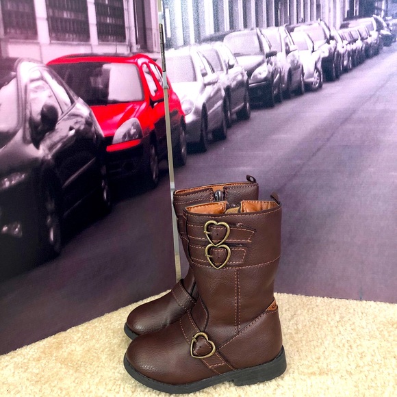 Carter’s boots. - Picture 3 of 4